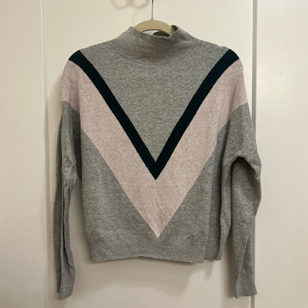 Old Navy Color-Block Turtleneck Sweater - M